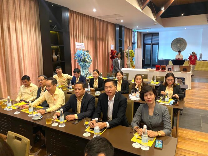 Công ty CP BMK Bảo Minh tham dự sự kiện kỷ niệm 10 năm thành lập GKM Group và hội thảo “Kiến tạo chuỗi doanh nghiệp MBV chủ lực” 14 cong ty cp bmk bao minh tham du su kien ky niem 10 nam thanh lap gkm group va hoi thao kien tao chuoi doanh nghiep mbv chu luc du ky niem 10 nam thanh lap gkm group 4