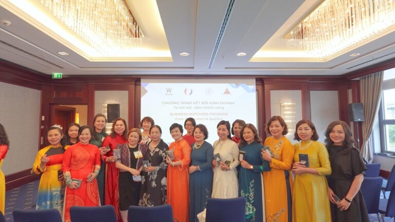 tong giam doc ngo thi tinh tham du hoi nghi thuong dinh phu nu toan cau gsw 2025 tai duc tong giam doc ngo thi tinh tham du hoi nghi thuong dinh phu nu toan cau gsw 2025 tai duc 10