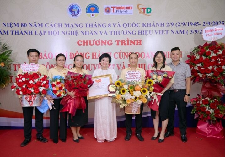 nghe nhan ngo thi tinh tong giam doc banh mut keo bao minh vinh du duoc phong tang danh hieu nghe nhan quoc gia su kien nghe nhan tgd ngo thi tinh duoc phong tang nghe nhan quoc gia 10 1