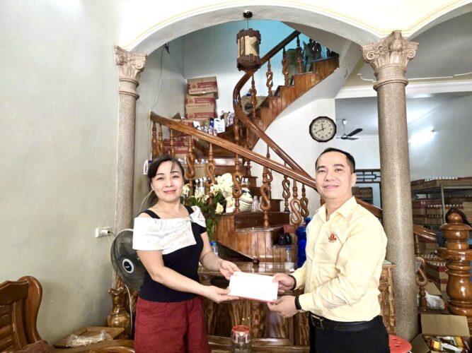 Bảo Minh đồng hành cùng các Nhà Phân Phối tại vùng ảnh hưởng do bão lũ 8 bao minh dong hanh cung cac nha phan phoi tai vung anh huong do bao lu npp hau thuy thai nguyen