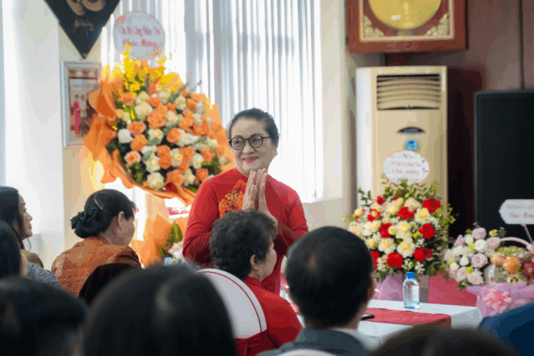 bao minh long trong to chuc le don nhan ky luc viet nam moi khang dinh vi the tien phong trong nganh banh mut keo truyen thong 14