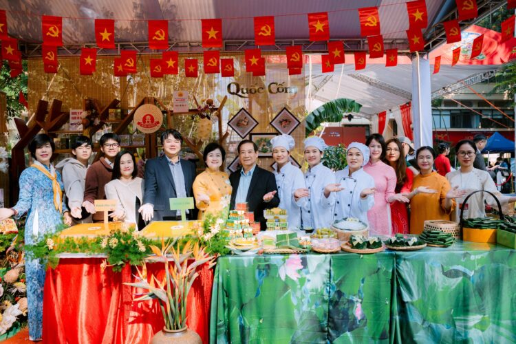 dau an ruc ro cua banh keo bao minh tai lien hoan van hoa am thuc quoc te 2025 587847071 1248832960595601 531330439622192274 n